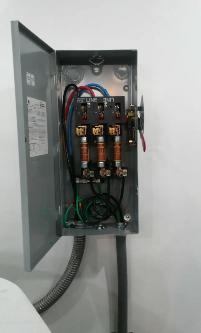 Three-phase disconnect switch installed for Smoke Detector Installation in Rolling Hills Estates